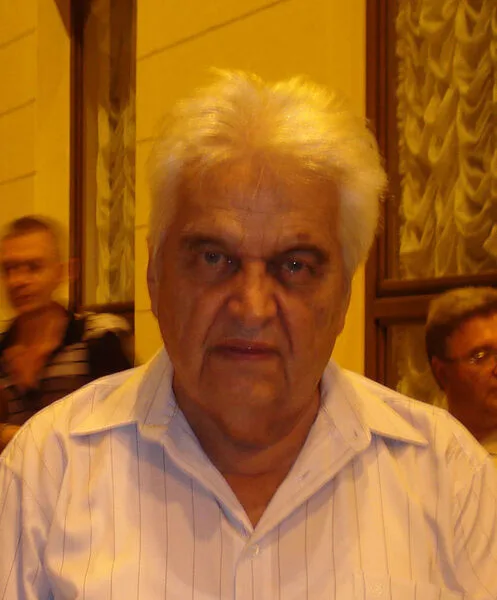Євген Крилатов
